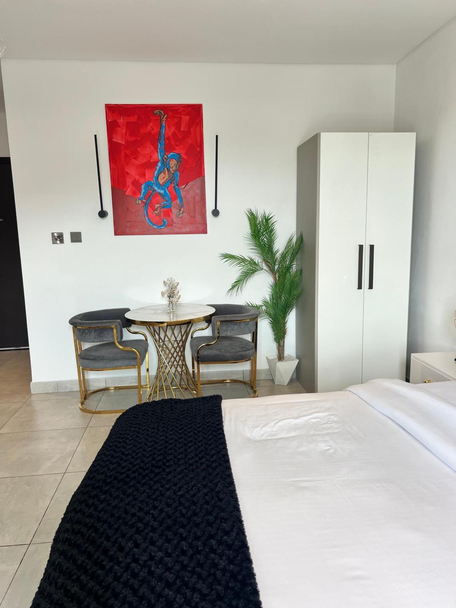 The Signature Apartments, Accra Ghana Ngoại thất bức ảnh